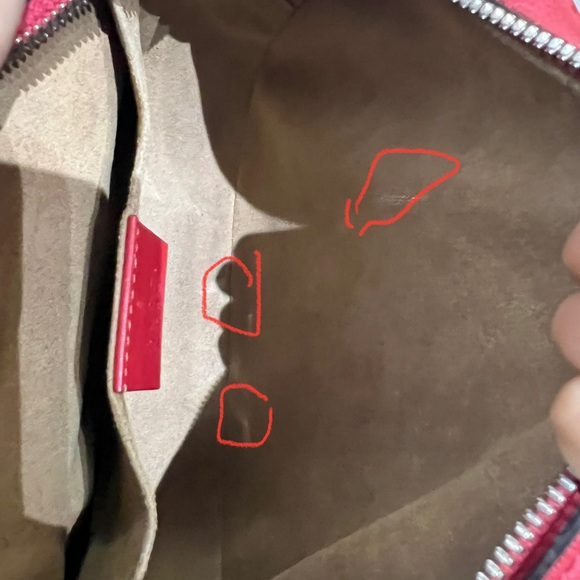 Gucci Arabesque Small Camera Bag / Red - Picture 15 of 15